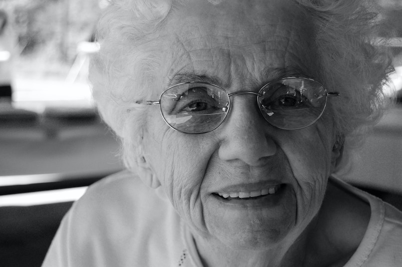 bezoperacyjne leczenie zacmy