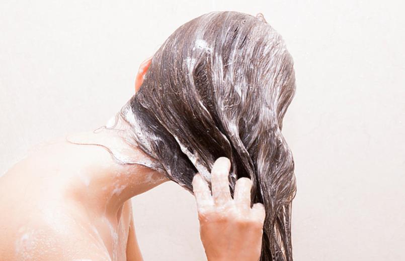 mycie głowy po operacji zaćmy