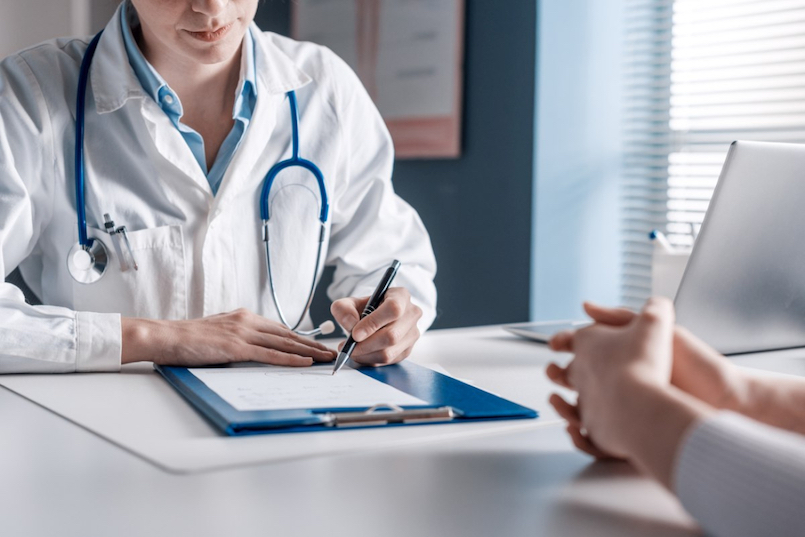 zwolnienie lekarskie po operacji zaćmy